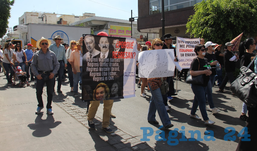 Acudieron a la marcha anti AMLO aproximadamente 250 personas (Foto: Juan Fernando Reyes Ortega)