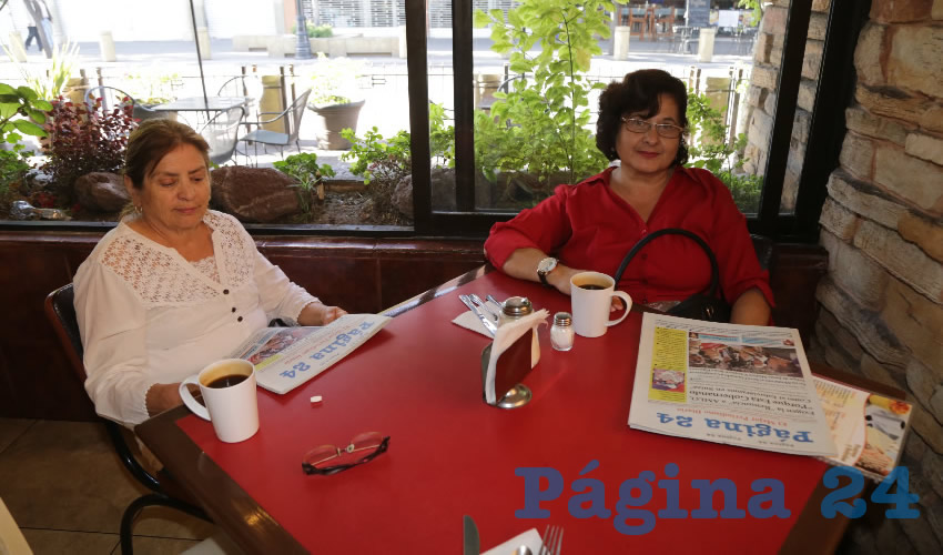 En Las Antorchas almorzaron Esperanza Tovar Preciado y Lidia Galv&aacute;n Arroyo