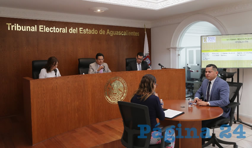 Ordena TEEA que Gabriel Mart&iacute;nez Romo ocupe el cargo de alcalde en Tepezal&aacute; en ausencia de Omar Israel Camarillo (Foto: Eddylberto Lu&eacute;vano Santill&aacute;n)