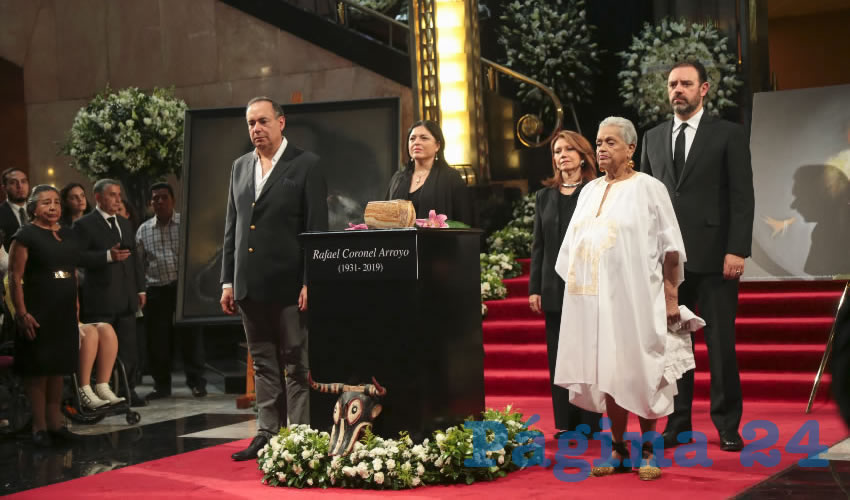 El Gobernador Alejandro Tello acudió a la ceremonia y destacó el legado cultural que deja el artista zacatecano