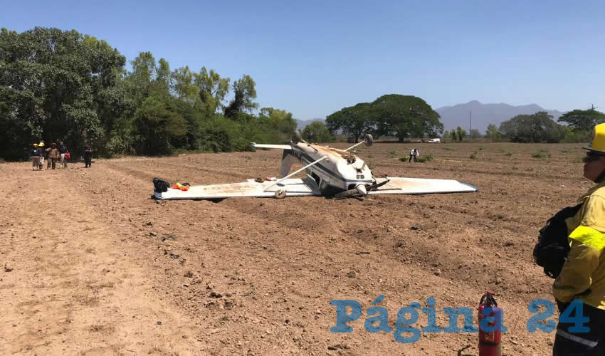 Ameca, Jalisco.- En un sembradío cayó la aeronave de la escuela Alas Doradas, de Aguascalientes