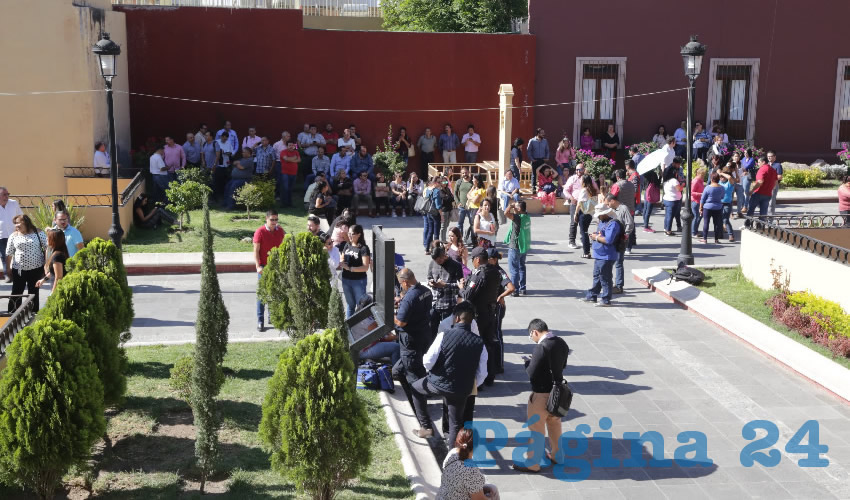 Los param&eacute;dicos brindaron atenci&oacute;n a dos personas del sexo femenino que presentaron dolor de cabeza y malestar general