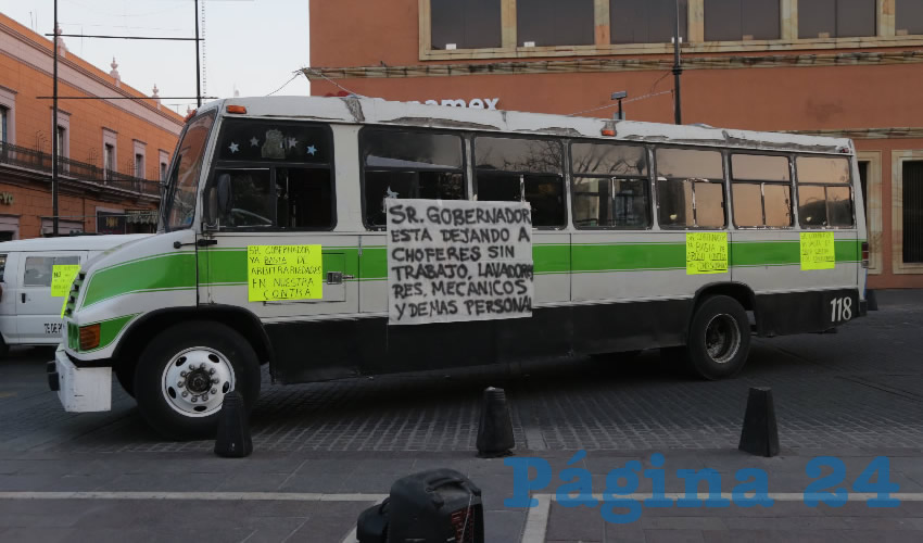 Urbaneros taparon avenida Madero desde Zaragoza hasta Moctezuma por cuatro horas
