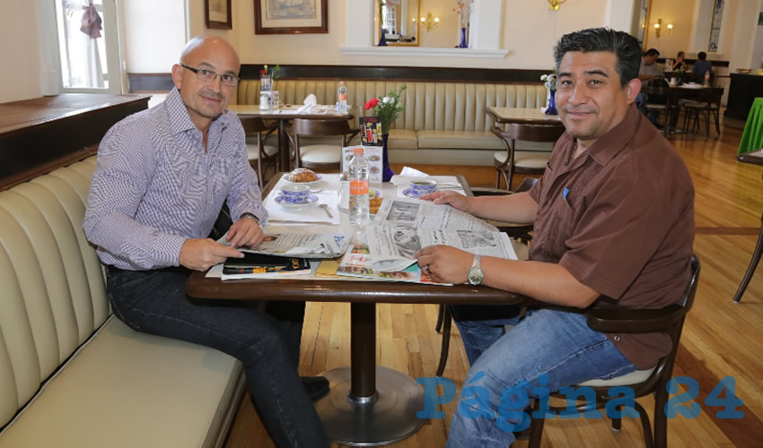 En el Sanborns, Francia almorzaron Manuel de Jesús Paredes González y José Juan Durón Bernal
