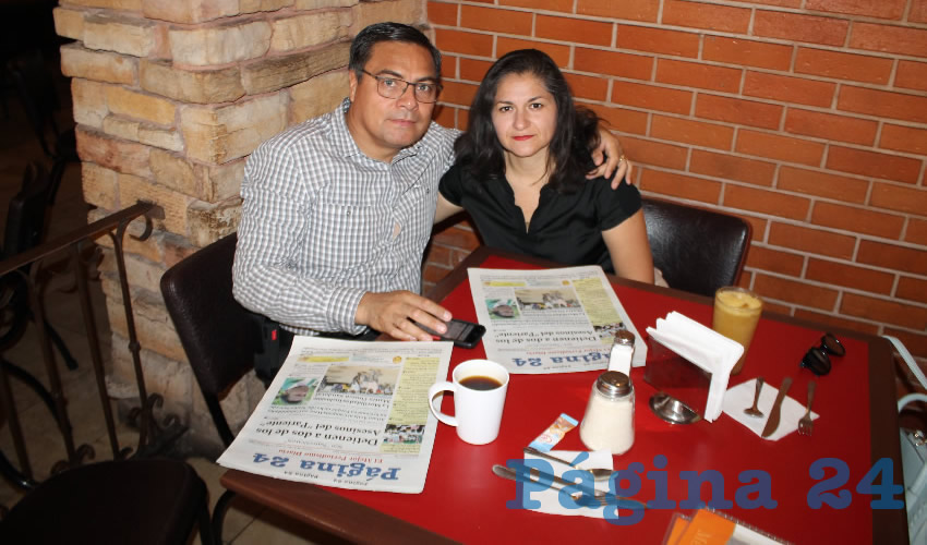 En el restaurante Las Antorchas almorzaron Guillermo Catano y Livier López, visitantes de Fresnillo, Zacatecas