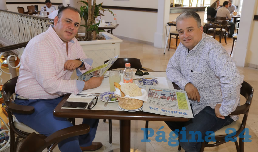 En Sanborns Francia departieron Francisco Guel Saldívar y Antonio Gutiérrez Barrera