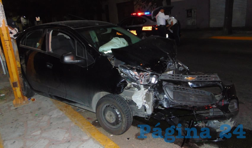 Así quedó el auto Chevrolet Beat, que conducía el beodo Noé Rodríguez Martínez