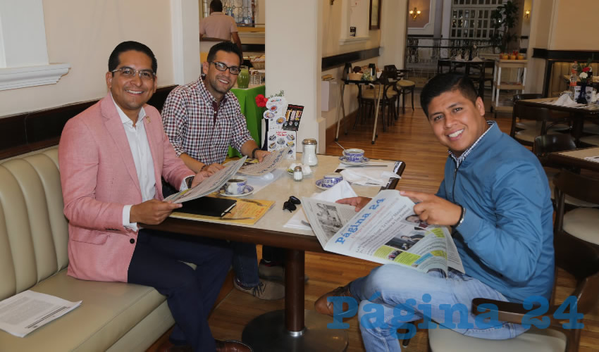 En Sanborns Francia almorzaron Alejandro Serrano Almanza, diputado local; Fernando Salazar Ortega y Omar Emmanuel Ruiz Guevara