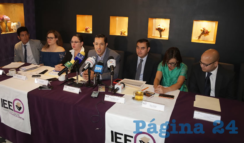 Conferencia de prensa de consejeros del Instituto Estatal Electoral (Foto: Eddylberto Lu&eacute;vano Santill&aacute;n)