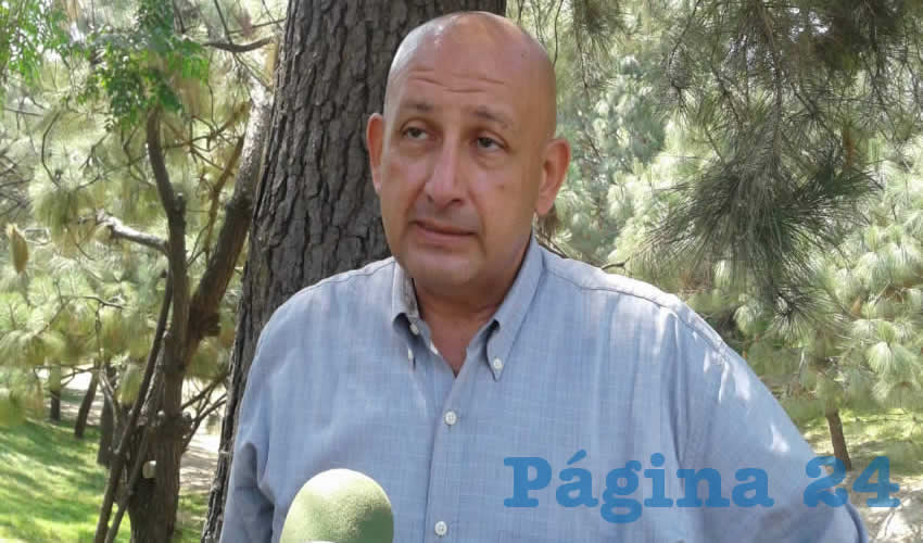 “Han hecho modificaciones al cauce y eso puede generar inundaciones”, denunció Juan Carlos Olvera Rodríguez, administrador de los condominios La Campiña y La Colina