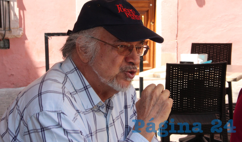 Víctor López Villafañe, doctor en economía por la Universidad Nacional Autónoma de México (UNAM