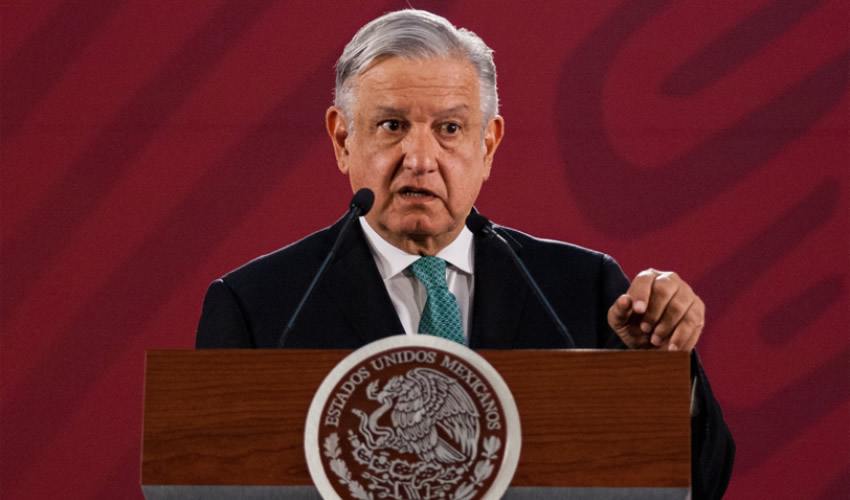 Andrés Manuel López Obrador ...le dejan todo la chamba...