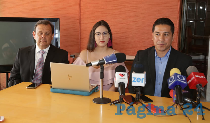 Rueda de prensa del Colegio de Economistas de Aguascalientes (Foto: Eddylberto Luévano Santillán)