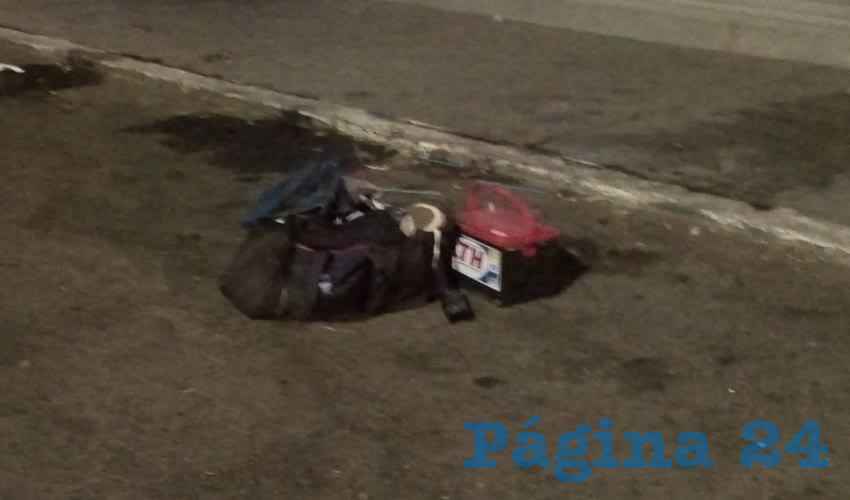 En su desesperada huida, el hoy desconocido tiró el botín que había obtenido al robar uno o varios vehículos en el fraccionamiento Casa Blanca