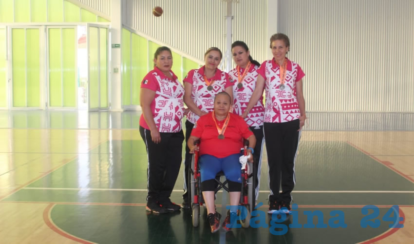 María Leticia Flores Ortiz, entrenadora del equipo femenil de basquetbol que representó al estado de Zacatecas en el campeonato Panamericano (Foto: Cortesía)