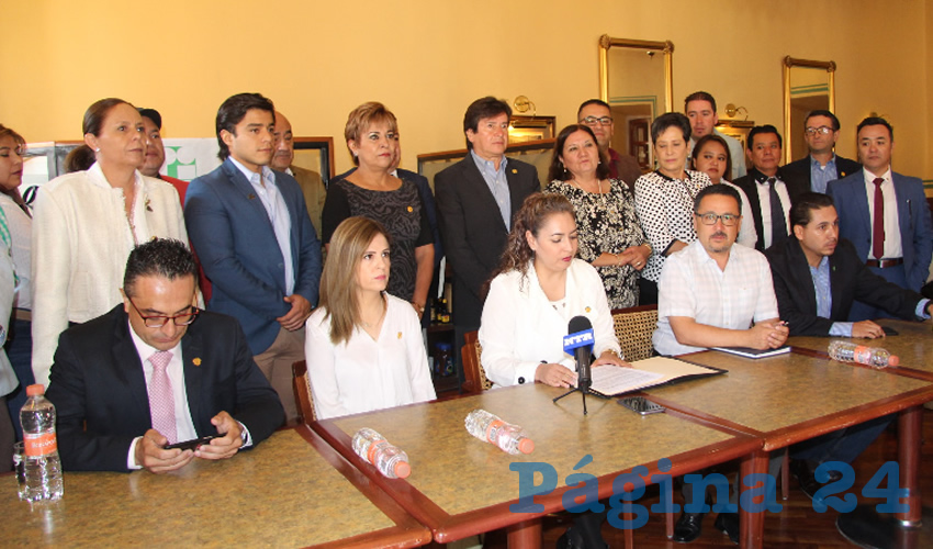Miembros de la Asociación Mexicana de Profesionales Inmobiliarios (AMPI) en Zacatecas (Foto Rocío Castro)