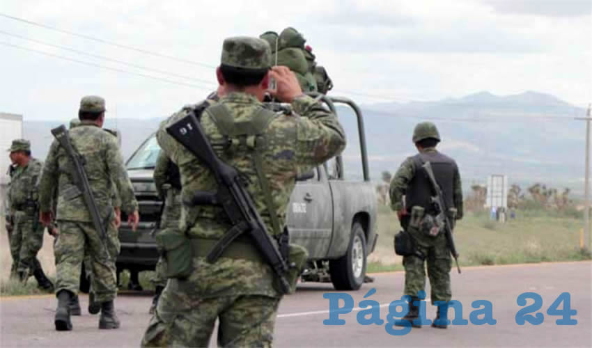 Militares en Miguel Auza