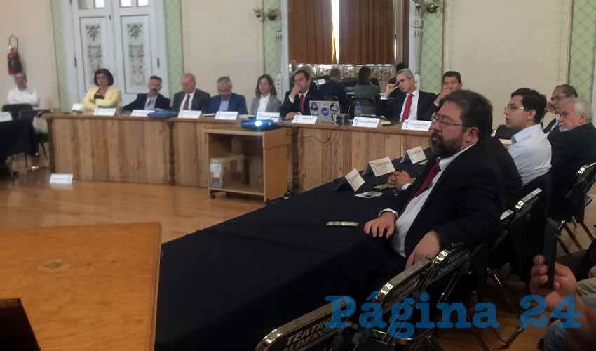 En el evento, el rector Antonio Guzmán Fernández indicó que el objetivo es compartir metas y visiones tratando de proteger la riqueza del planeta, ante la responsabilidad del cuidado de la tierra (Foto Cristo González)