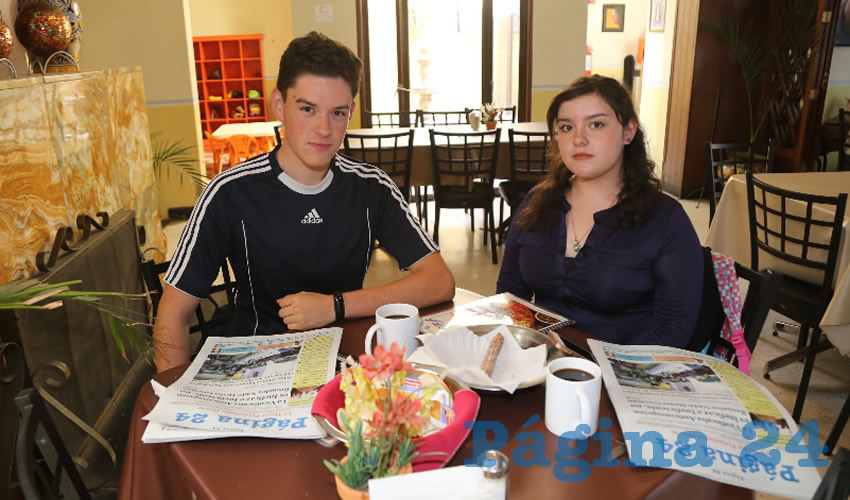 En Antojos Carranza desayunaron Ricardo Saldaña Ortiz y Laura Bañuelos Ochoa