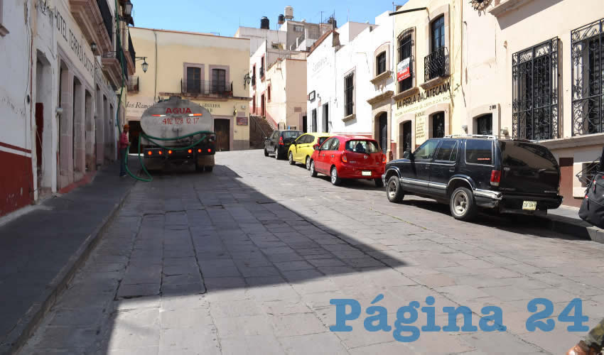 Continúa el pésimo servicio de Jiapaz (Foto Merari Martínez)