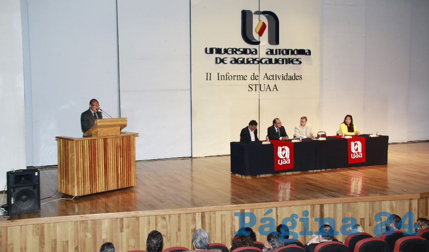 Se realiz&oacute; la entrega de reconocimientos al personal administrativo sindicalizado que cumple 10, 15, 20, 25 y 30 a&ntilde;os de trayectoria