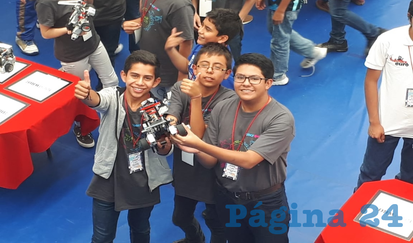 Los desaf&iacute;os consisten en dise&ntilde;ar, ensamblar y programar robots para completar un circuito de log&iacute;stica