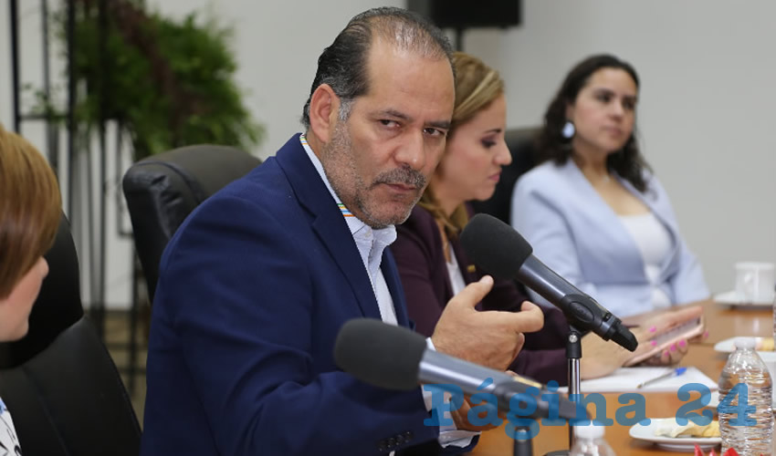 Mart&iacute;n Orozco Sandoval anuncia que espera que la Guardia Nacional ayude a combatir el narcomenudeo en los municipios (Foto: Eddylberto Lu&eacute;vano Santill&aacute;n)
