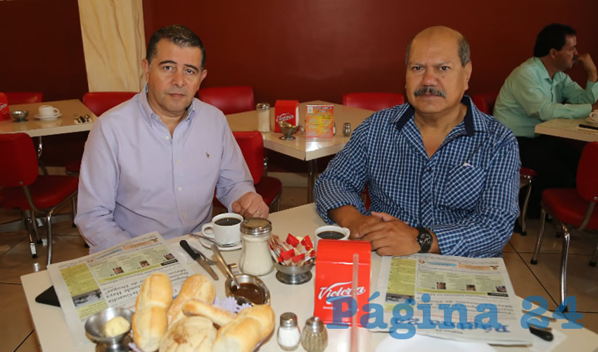 En el restaurante Mitla desayunaron Eduardo Rodríguez López Velarde y René Campos Zambrano