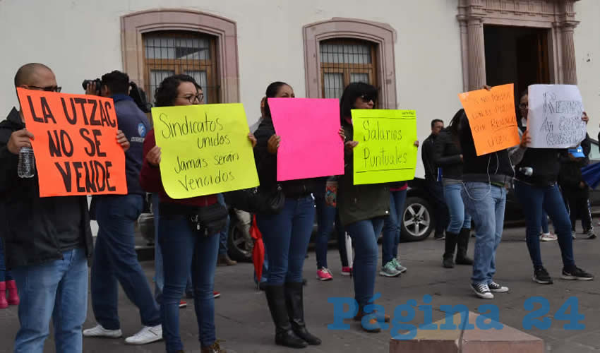 Gonzalo Franco Garduño, dirigente sindical, expuso que los manifestantes exigen la atención directa del gobernador Alejandro Tello Cristerna al considerar que “le están informando mal”. (Foto Merari Martínez)
