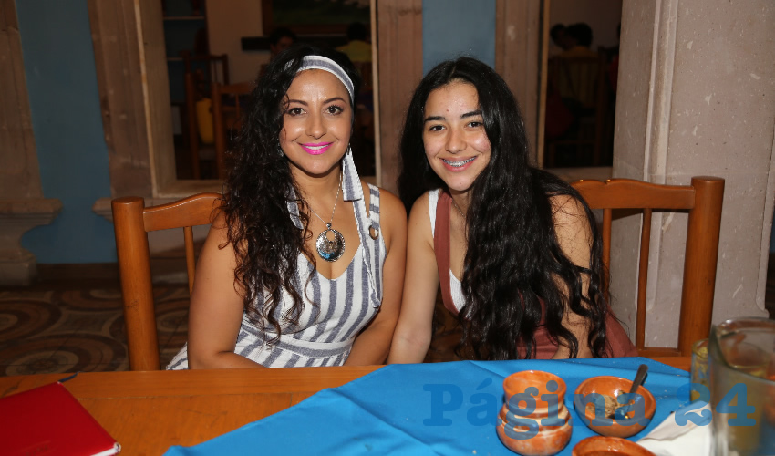 En La Mestiza desayunaron Martha Raquel López Gutiérrez y su hija Dulce Fernanda López