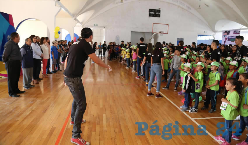 El objetivo de este curso es facilitar a los padres de familia un espacio seguro para sus hijos durante el periodo vacacional de verano
