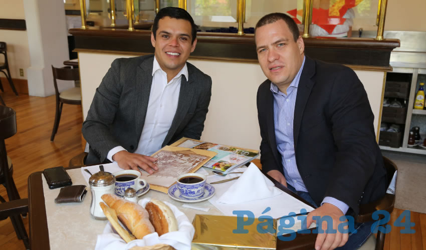 En Sanborns Francia almorzaron Jared Isaac Alfaro Layune y Francisco Ruiz López, expresidente de la Coparmex