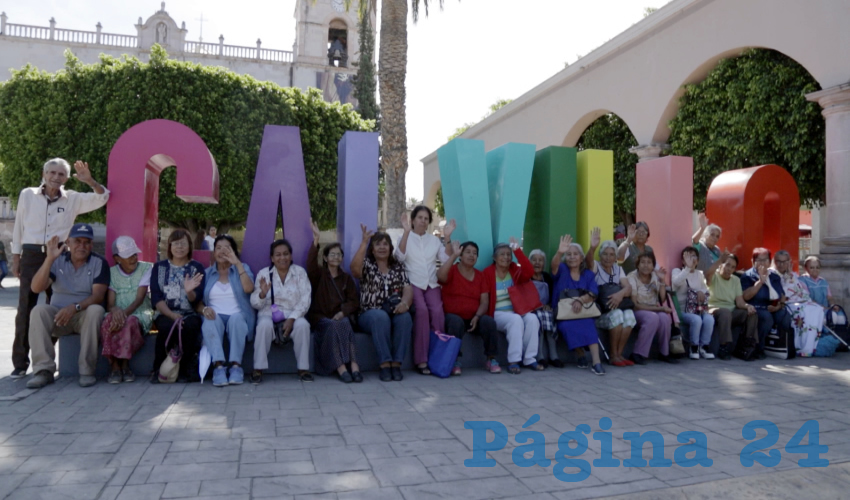 Adultos mayores disfrutando Calvillo