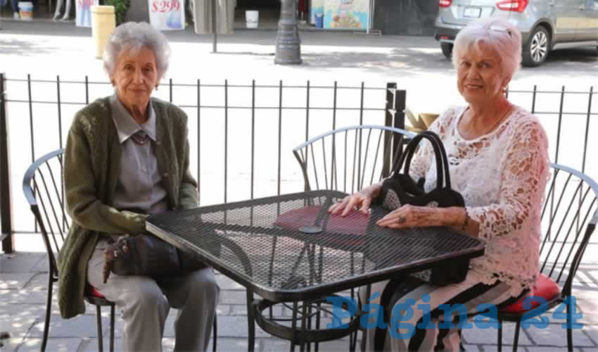 En el restaurante Mitla se reunieron Matilde Cedillo Bernal e Irma Serna Villalobos