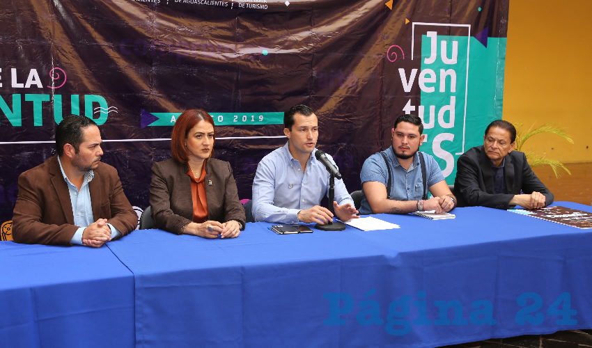 Rueda de prensa del Instituto Aguascalentense de la Juventud y el ICA (Foto: Eddylberto Lu&eacute;vano Santill&aacute;n)