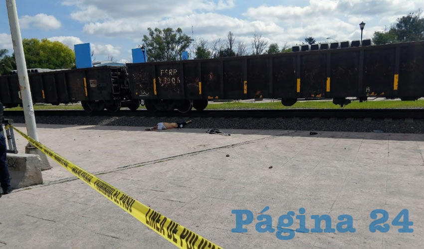 Jos&eacute; Refugio Due&ntilde;as Mac&iacute;as, de 75 a&ntilde;os de edad, fue alcanzando por uno de los salientes de metal del tren y cay&oacute; muerto