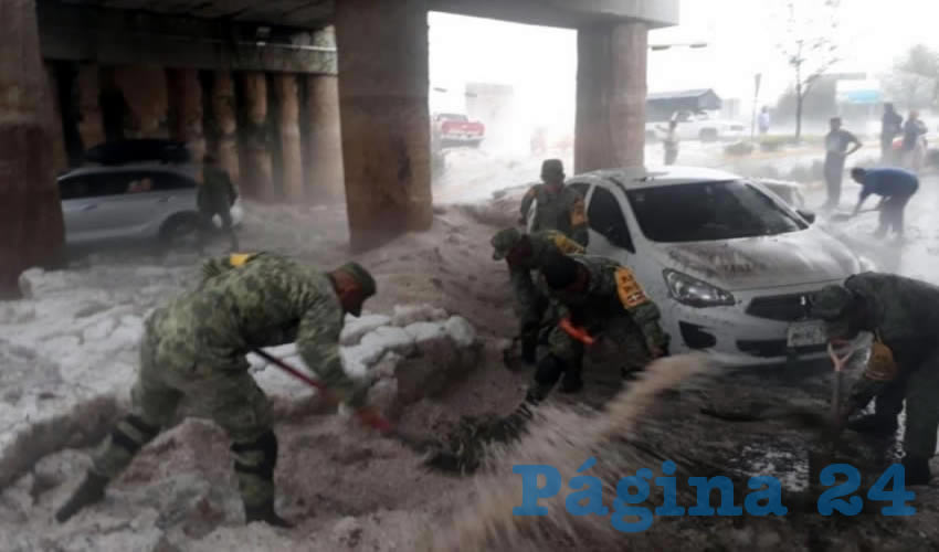 Minutos después de la fuerte tormenta, la Sedena activó el Plan DN III en laz zonas afectadas por la granizada/Foto: Especial