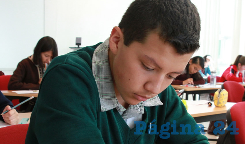 Las becas compensatorias están dirigidas a estudiantes de primaria y secundaria que se encuentran en condiciones económicas vulnerables