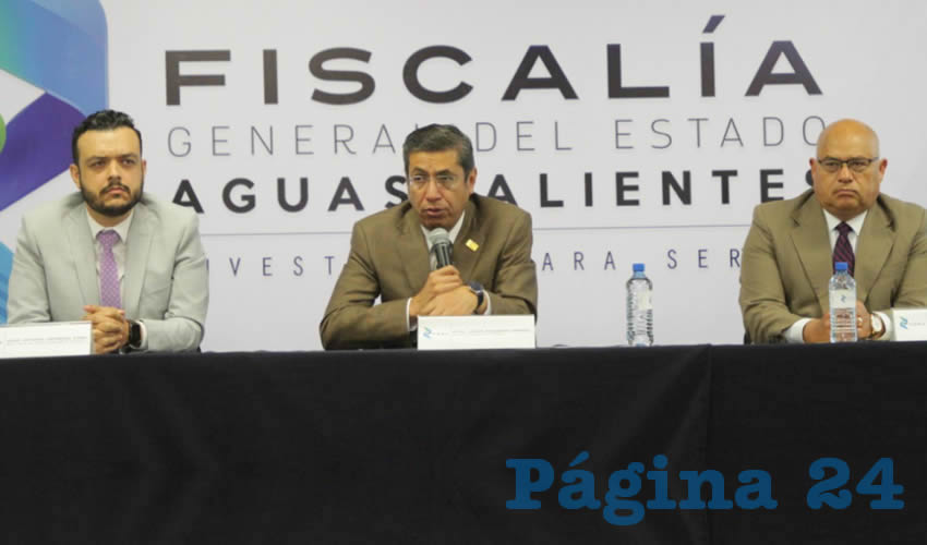 En conferencia de prensa, la Fiscal&iacute;a General del Estado dio a conocer la captura de siete plagiarios