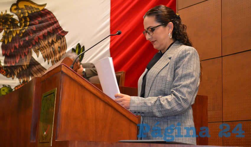 Lizbeth Márquez Álvarez, presentó la iniciativa con punto de acuerdo para exhortar al presidente de la República Mexicana, Andrés Manuel López Obrador, para que a su vez llame a la vía diplomática para garantizar la seguridad y los derechos humanos de los migrantes radicados en el país del norte (Foto: Merari Martínez)