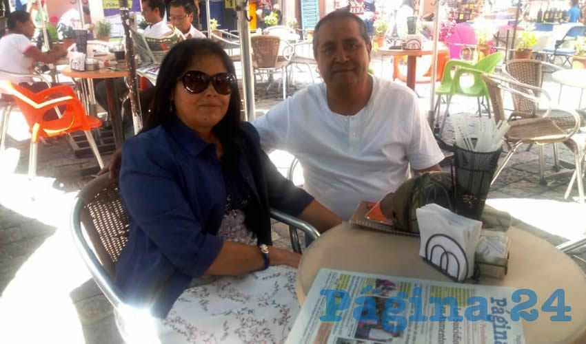 Esperanza Garc&iacute;a y Ra&uacute;l S&aacute;nchez desayunaron en Caf&eacute; Catedral
