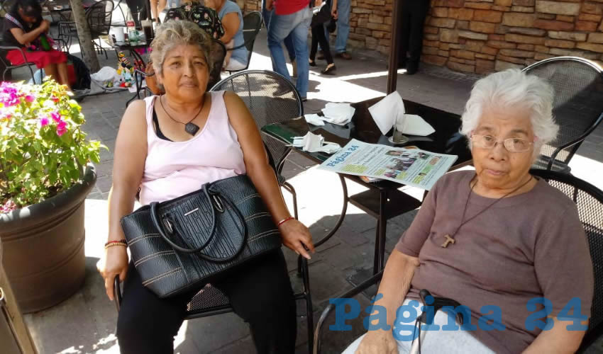 En el restaurante Las Antorchas almorzaron Sara Gir&oacute;n y Estefan&iacute;a Ju&aacute;rez