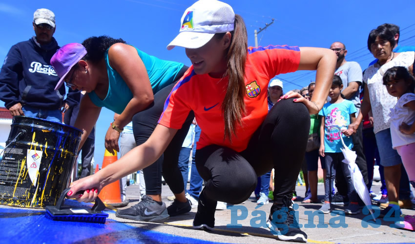 Familias del Fraccionamiento Morelos I se unieron a la alcaldesa Tere Jiménez en actividades del programa Todos Juntos Limpiemos Aguascalientes, rehabilitando los espacios públicos