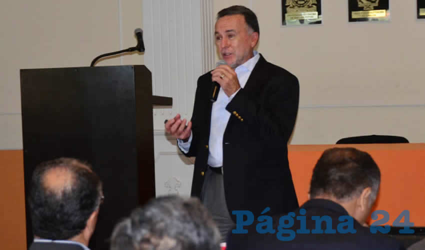 Carlos Medina Plascencia ve a todos los partidos políticos en crisis