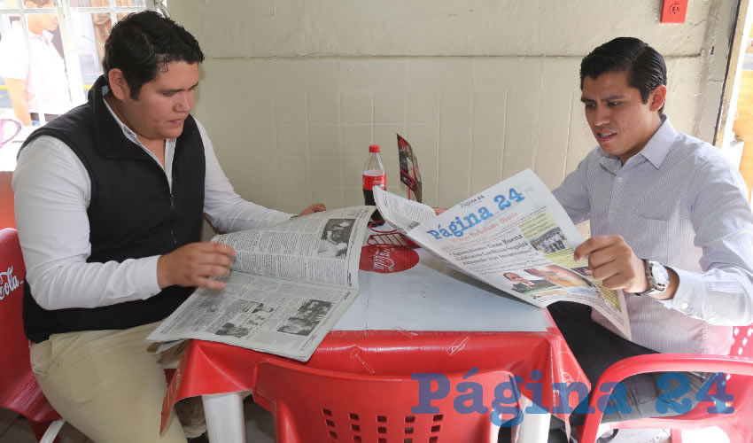 En la taquería Qué Hay Carnal almorzaron Hans Daniel Contra la Corrupción Esparza López, asesor del diputado Guillermo Alaniz; y Juan Carlos Palafox Contreras, dirigente de jóvenes del PAN