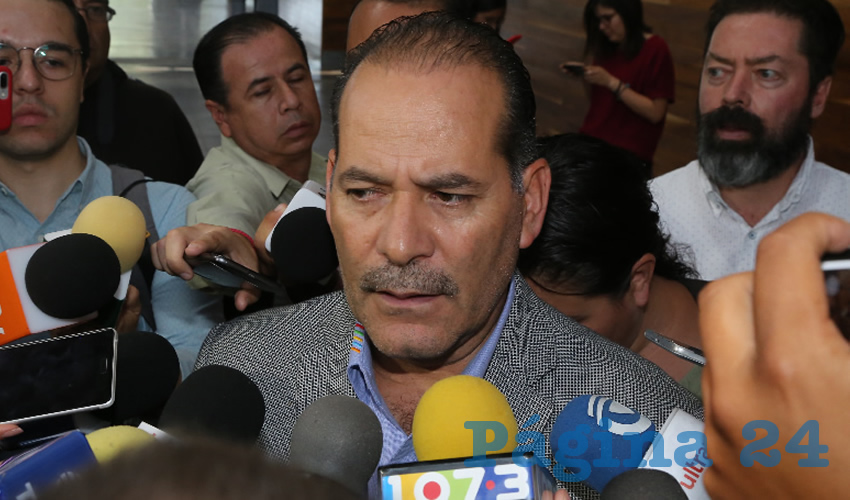 Martín Orozco Sandoval asegura que el problema de salud lo resolverá antes de octubre (Foto: Eddylberto Luévano Santillán)