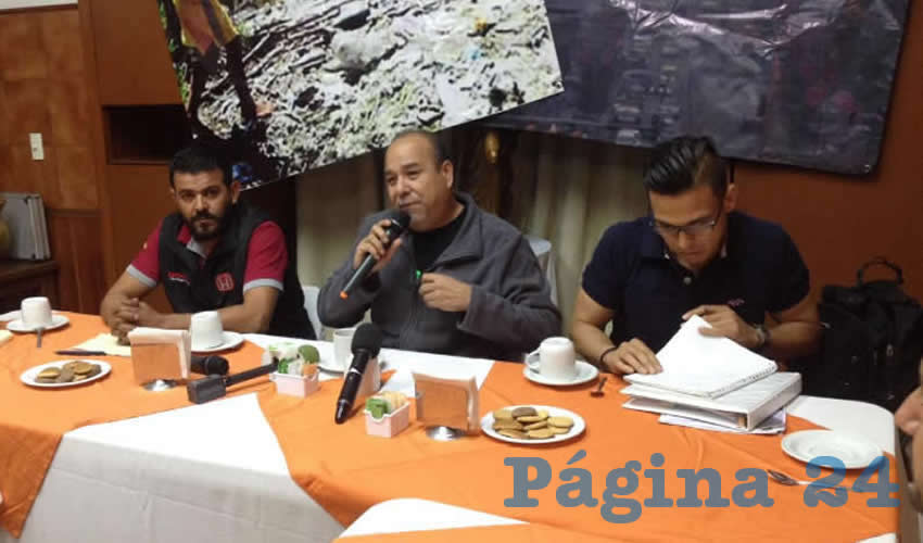 “A los integrantes de la Conago se les pide que reconsideren: Alfaro es un claro ejemplo de lo que no se debería hacer con las políticas públicas en materia medio ambiental, es un faro de vergüenza para la mayoría de los jaliscienses”, criticó Jaime Aldrete, de los Talleres para la Verificación Controlada/Foto: Archivo Página 24 
