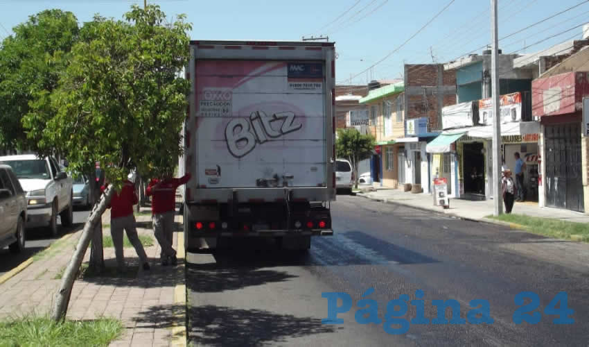 El cami&oacute;n torton de Oxxo, que manejaba Julio C&eacute;sar &ldquo;N&rdquo; &ldquo;N&rdquo;, de 48 a&ntilde;os de edad