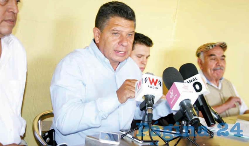 “En caso de violentarse la suspensión, se harán acreedores a una multa o el delito de abuso de autoridad que está contemplado en el artículo 146 del Código Penal de Jalisco, que imponen sanciones de 3 a 8 años de prisión”, advirtió Alejandro Cárdenas, abogado y representante del Parlamento de Colonias/Foto: Archivo Página 24