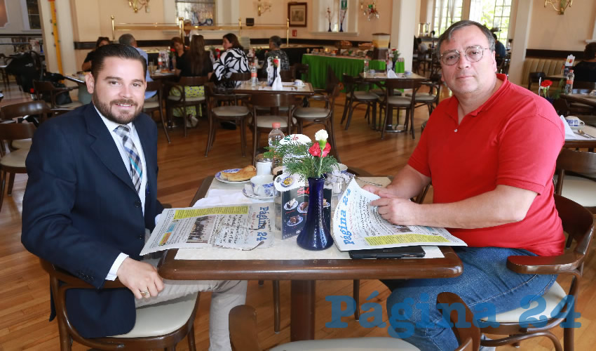 En Sanborns Francia departieron Aquiles Alafita Sáenz y Roberto Sánchez del Real